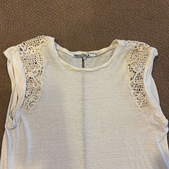 Pam & Gela Women’s Ivory Lace long Tank top - Size M - Picture 2 of 7